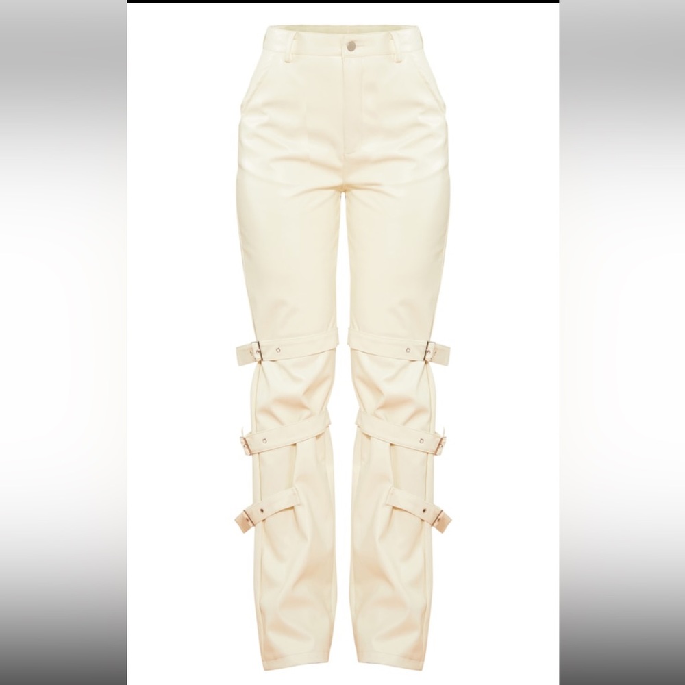NWT Cream faux leather buckle skinny pants